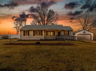 1303 Sugar Grove Ave, Dallas Center, IA 50063
