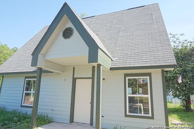 1st image of 271 Pendleton Ave