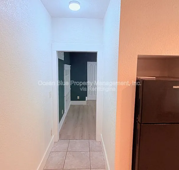 316 W Columbus Dr #A — Photo 5