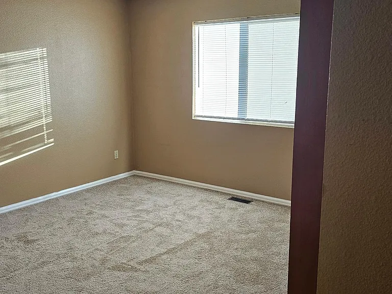 4455 Witches Hollow Ln — Photo 5