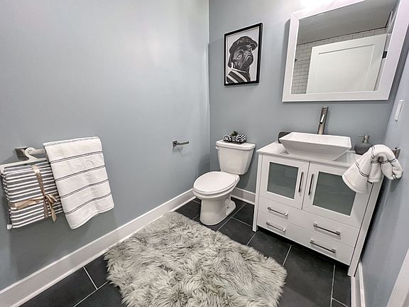 3rd image of 1455 State St #103