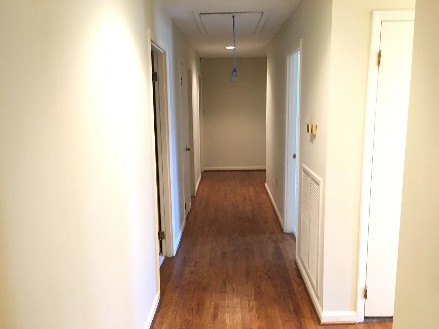 445 Shoshone Dr — Photo 4