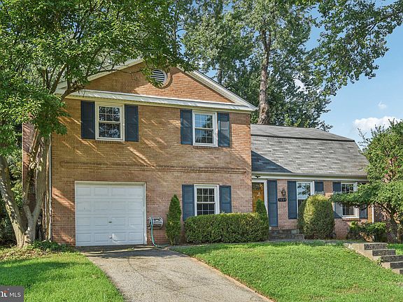 3rd image of 7009 Tilden Ln