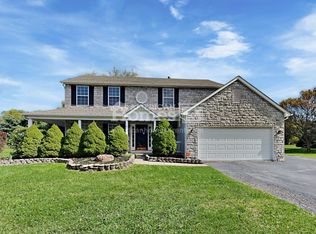 5104 Perrywinkle Ct, Groveport, OH 43125