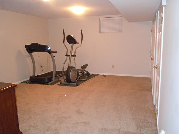 4th image of 3880 Enterprise Cir