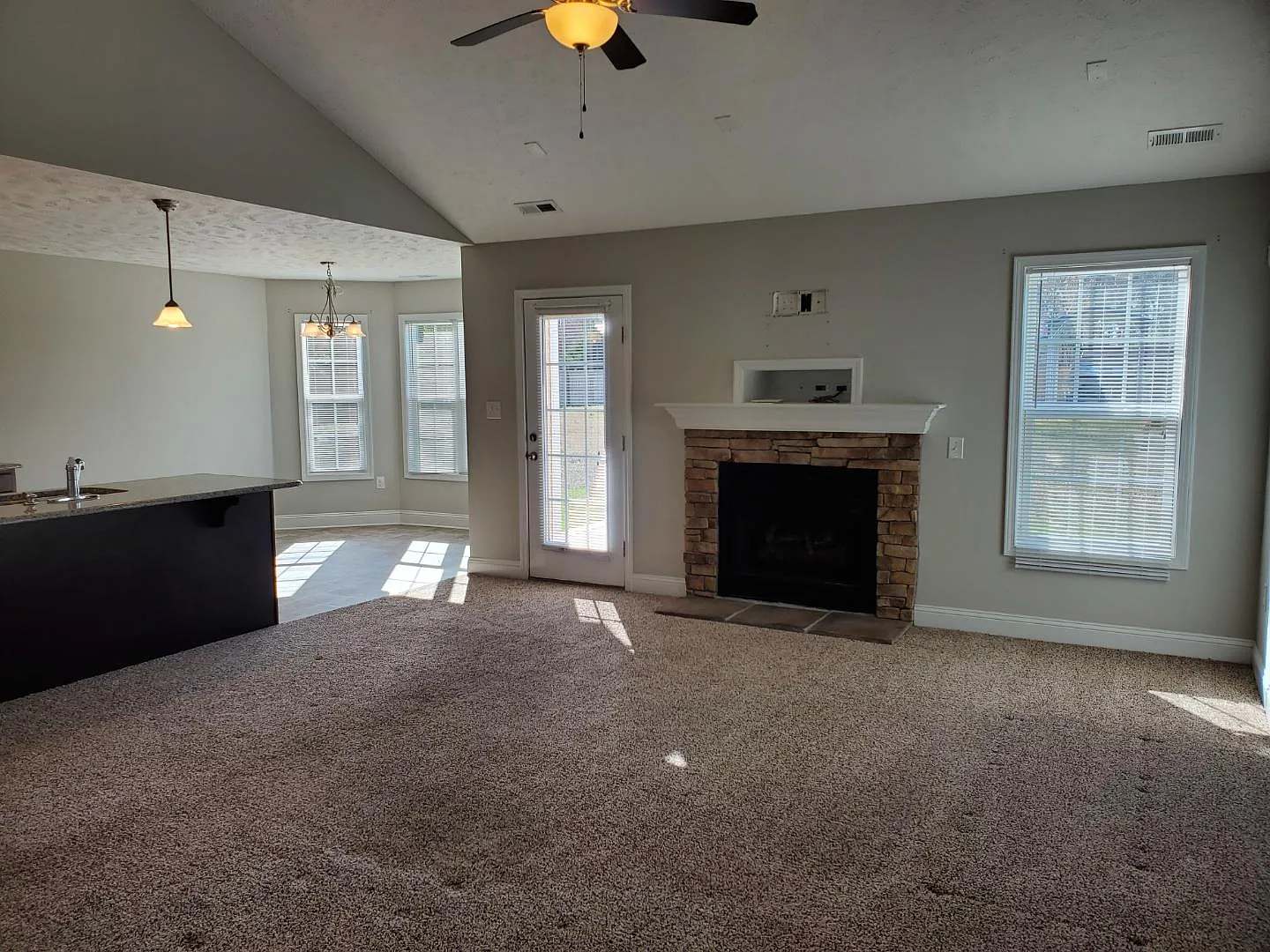 3126 Thrower Rd — Photo 3