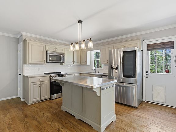 4th image of 159 Maritime Trl