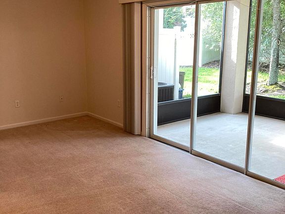 5th image of 485 Sunstone Ct