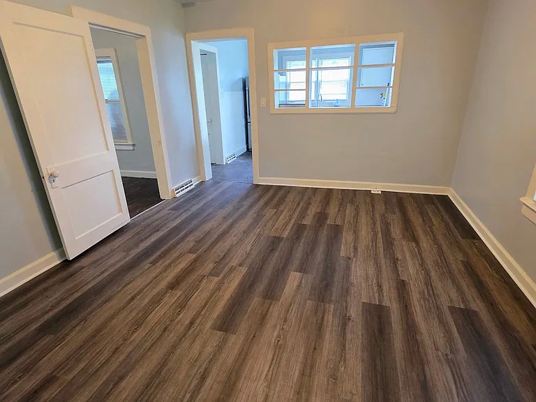 1706 Tilden Ave — Photo 5