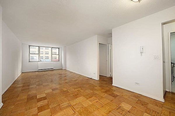 1st image of 154 E 29th St #1204
