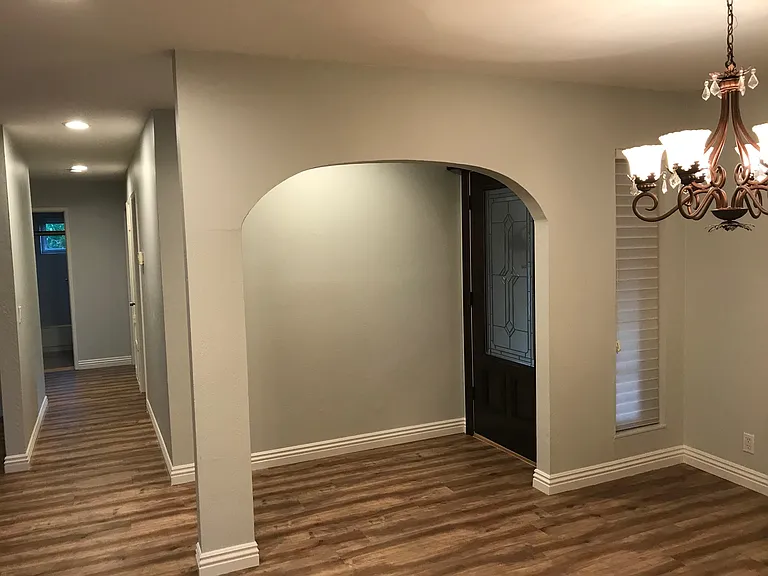 223 Chestnut Ct — Photo 10