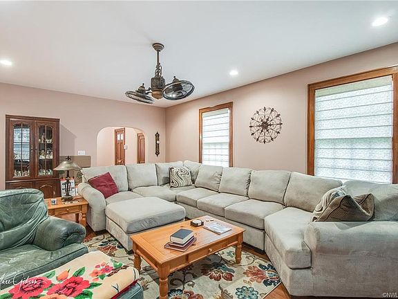 5th image of 731 Wilder Pl