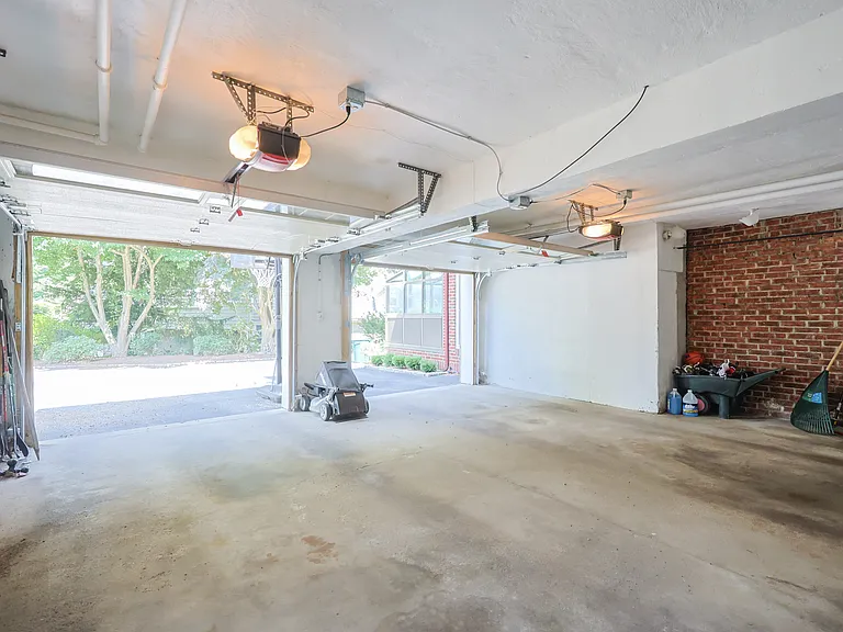 27 Chesterfield Rd — Photo 28