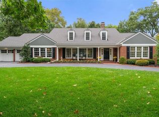 3310 Tomahawk Rd, Mission Hills, KS 66208