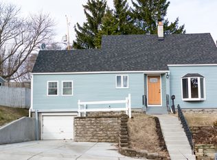 W164N8633 Hiawatha Ave, Menomonee Falls, WI 53051