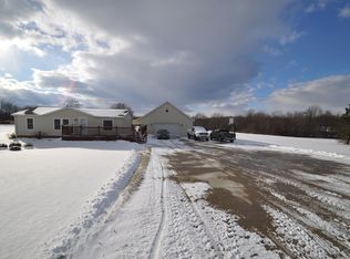 4049 Kensington Rd NE, Carrollton, OH 44615