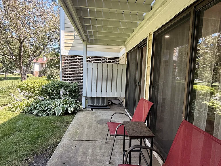 1166 Middlebury Ln #1 — Photo 22