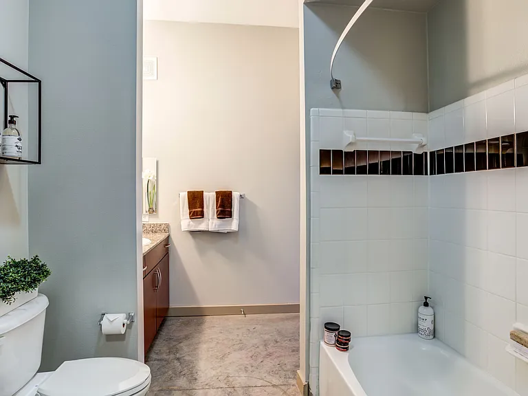 Hermann Park Lofts — Photo 17