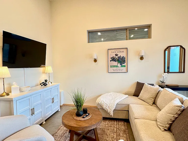 617 S Adams St #101 — Photo 38