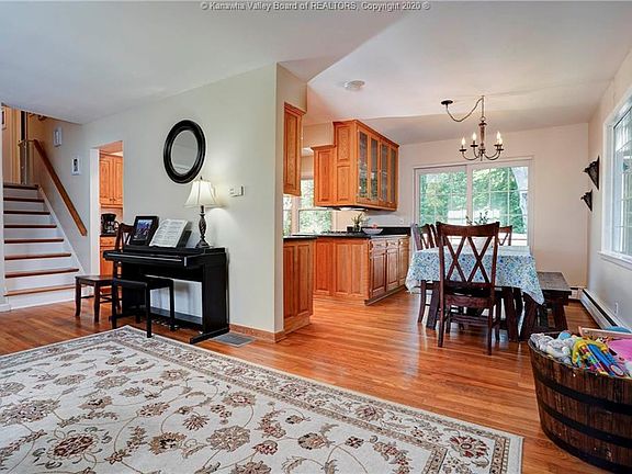 2nd image of 2028 Judson Pl