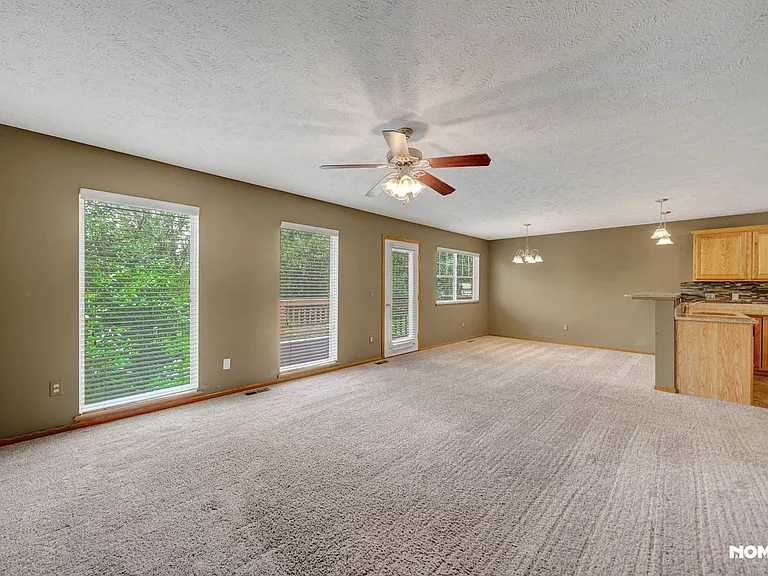 8514 Dewitt Rd — Photo 8