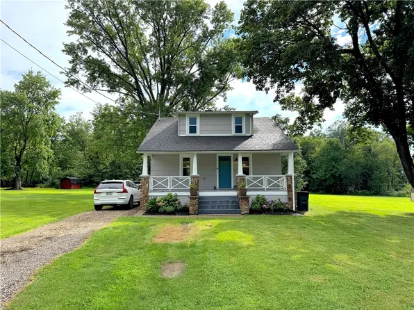 1907 Bethel Church Rd, Latrobe, PA 15650