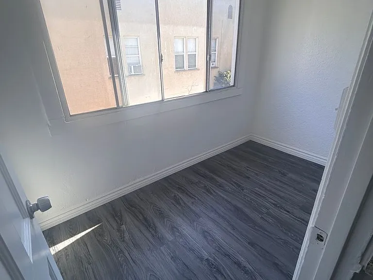 339 W Arden Ave — Photo 14