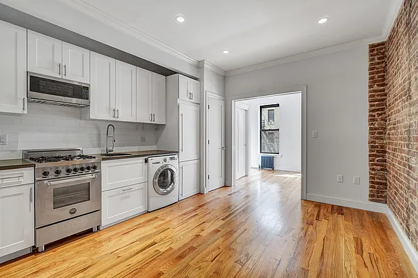 Rented by Compass | media 6