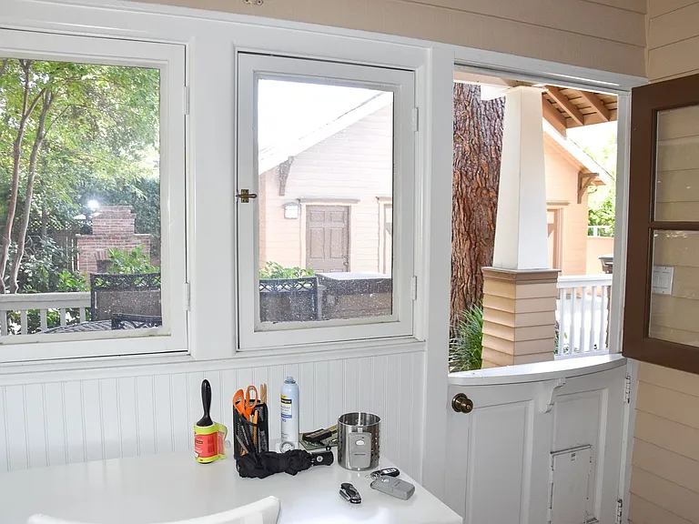 227 N Cleveland St — Photo 5
