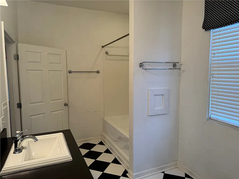 411 Water Works Rd — Photo 27