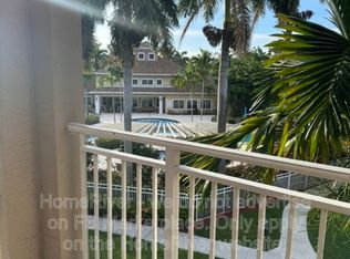 6426 Emerald Dunes Dr APT 306, West Palm Beach, FL 33411