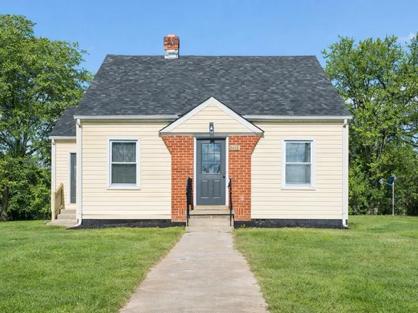 802 14th St, Altavista, VA 24517