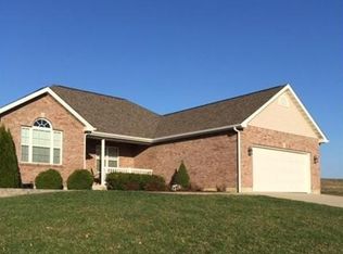 12388 Par Ln, Ste Genevieve, MO 63670