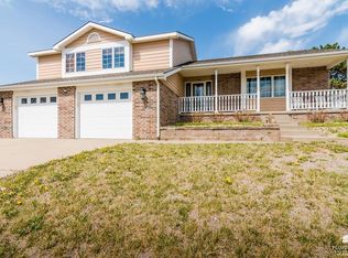 1508 Mistletoe Cir, Junction City, KS 66441