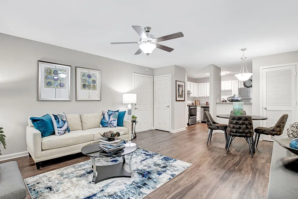 Bellingham Apartment Homes — Photo 3