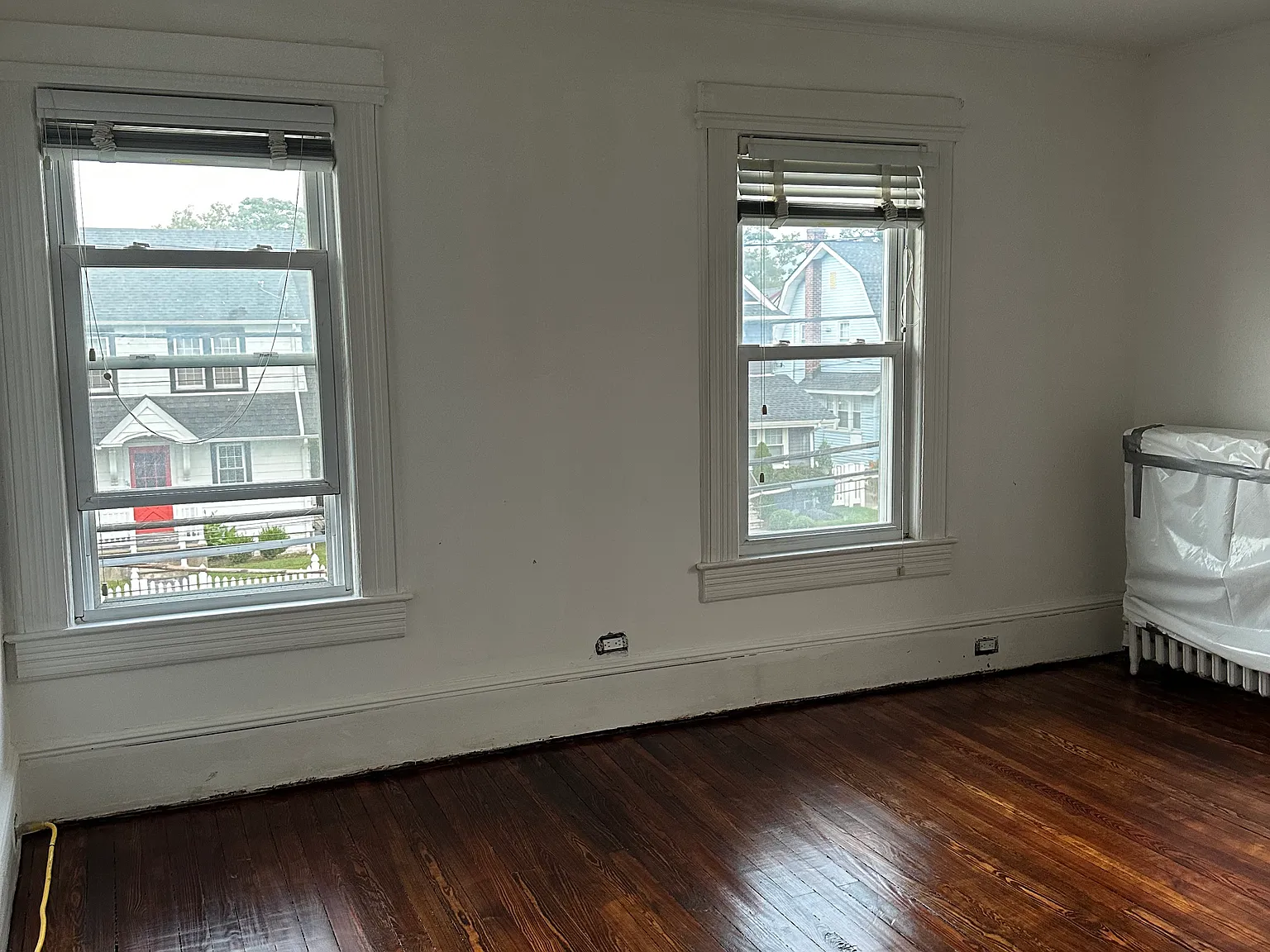 2 bed, 1000 sqft, $3,000 — Photo 1