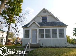 820 Summer St, Burlington, IA 52601