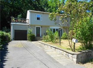 453 Sprain Rd, Yonkers, NY 10710