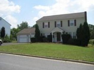 3323 Viking Dr, Roanoke, VA 24019