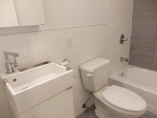 Rented by John O'Kelly Real Estate | media 6