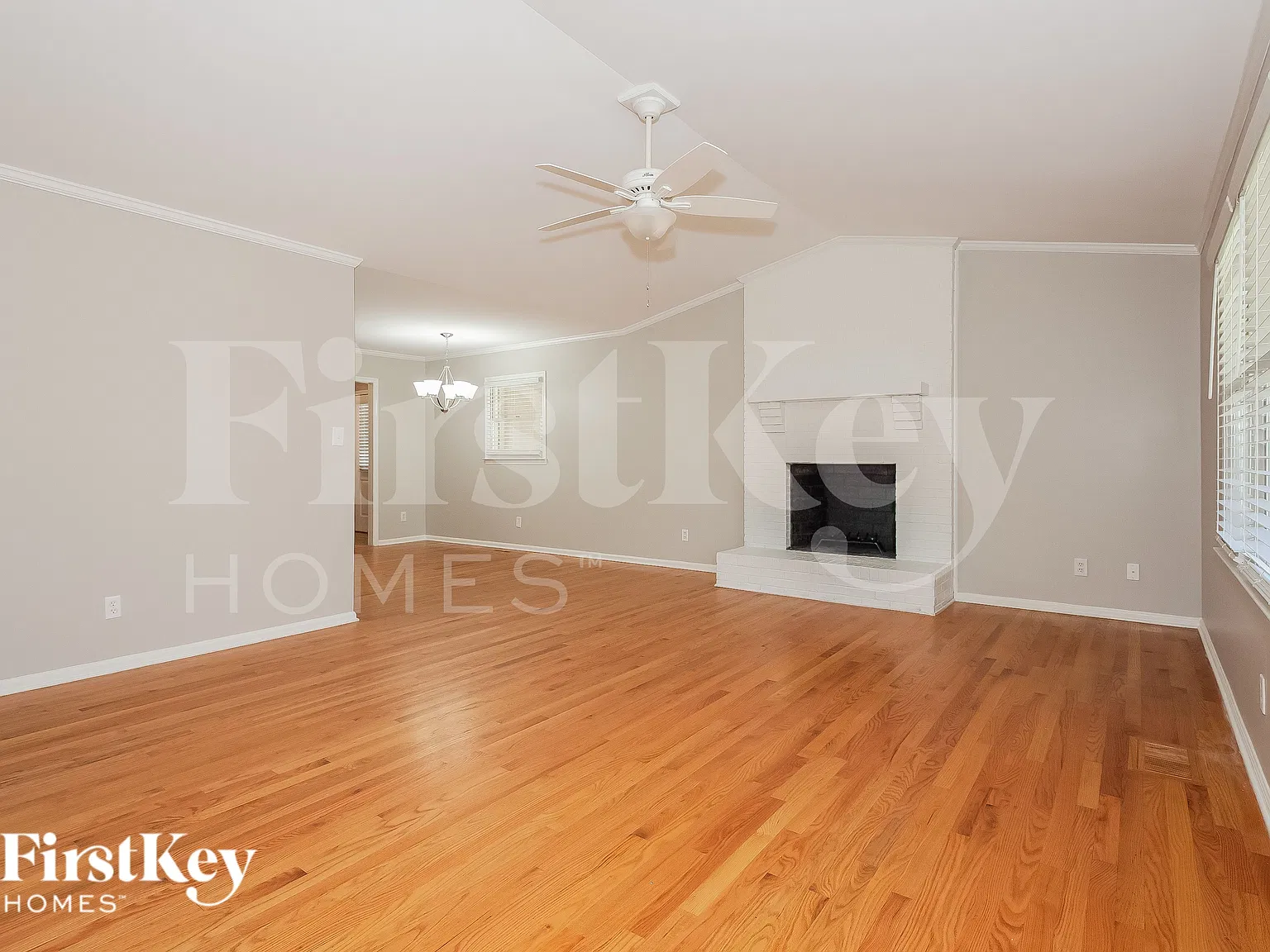 3 bed, 2.0 bath, 1444 sqft, $2,250 — Photo 3