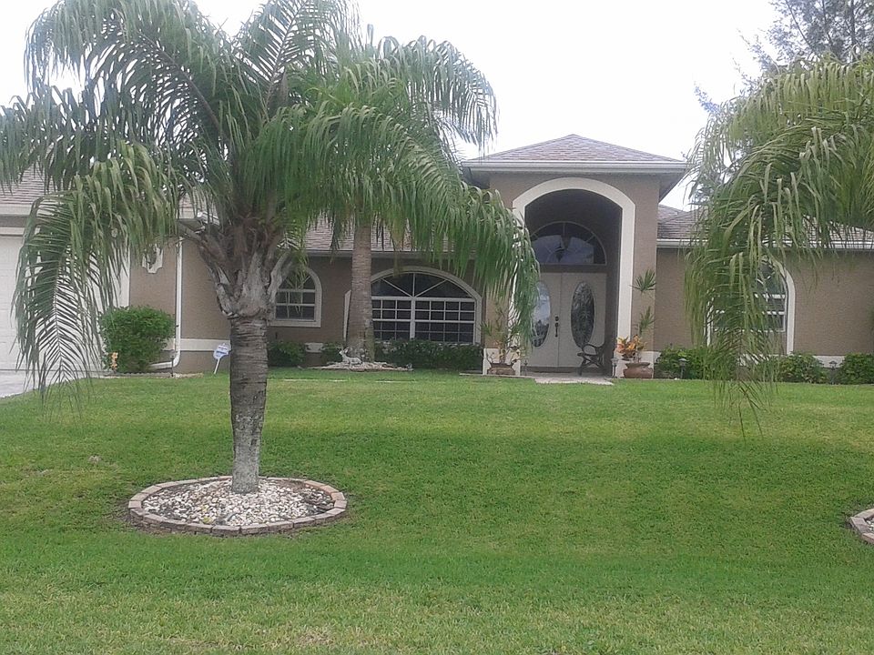 1st image of 918 SW 23rd St