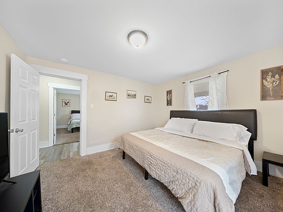 4th image of 318 52nd St #2
