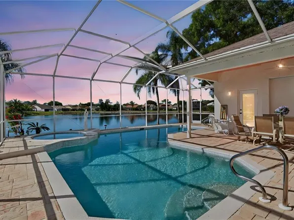 6687 Huntley Ln S, Naples, FL 34104