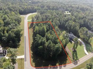 111 Crescent Dr, Forsyth, GA 31029