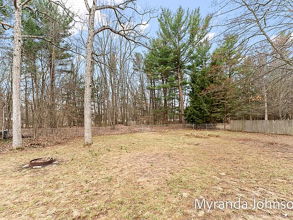 5th image of 3455 W Webster Rd