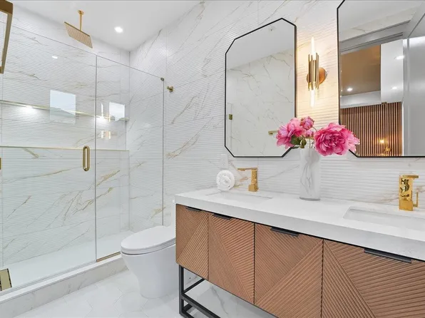 134 Hancock Avenue image 16 of 23