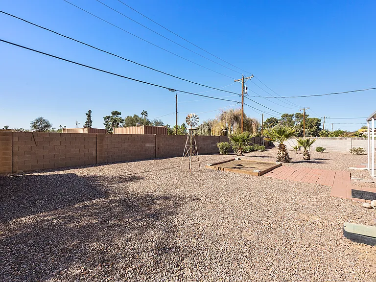 8743 E Berridge Ln — Photo 9