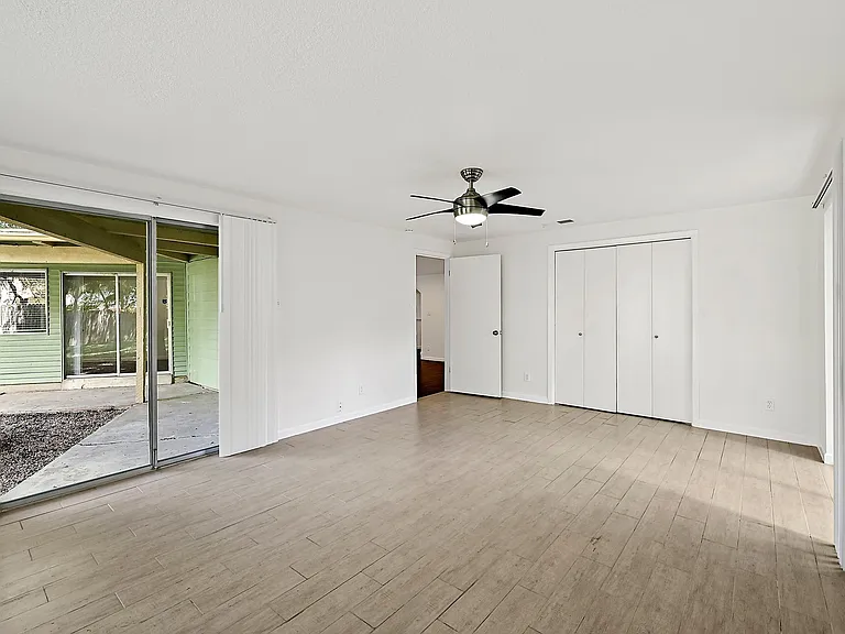 1702 Colony Creek Dr — Photo 16