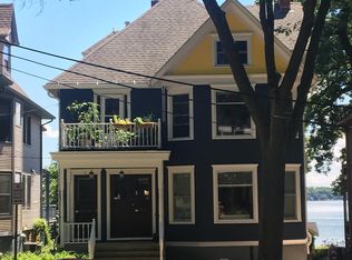 921 Spaight St APT 3, Madison, WI 53703